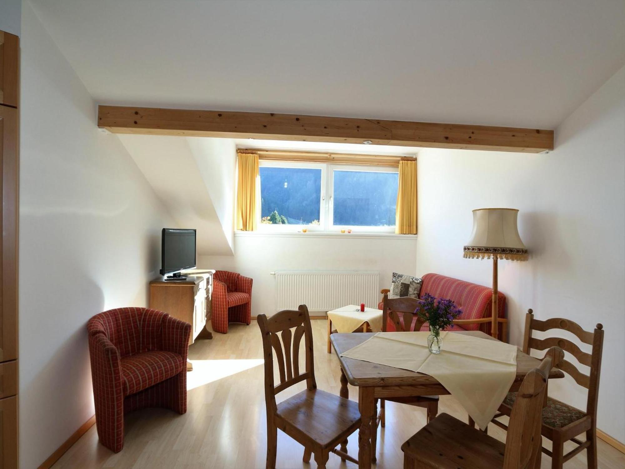 Apartment In Bichlbach With Parking Space المظهر الخارجي الصورة