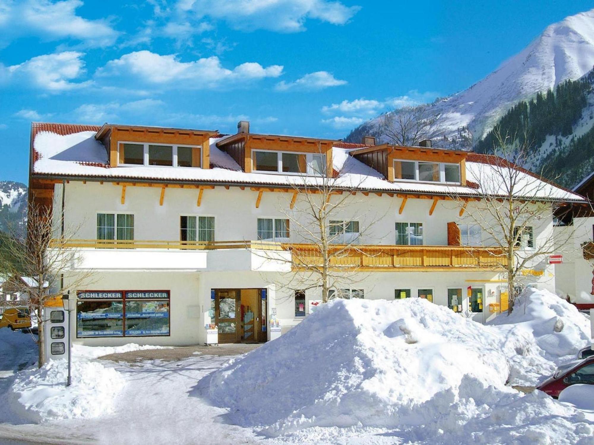 Apartment In Bichlbach With Parking Space المظهر الخارجي الصورة